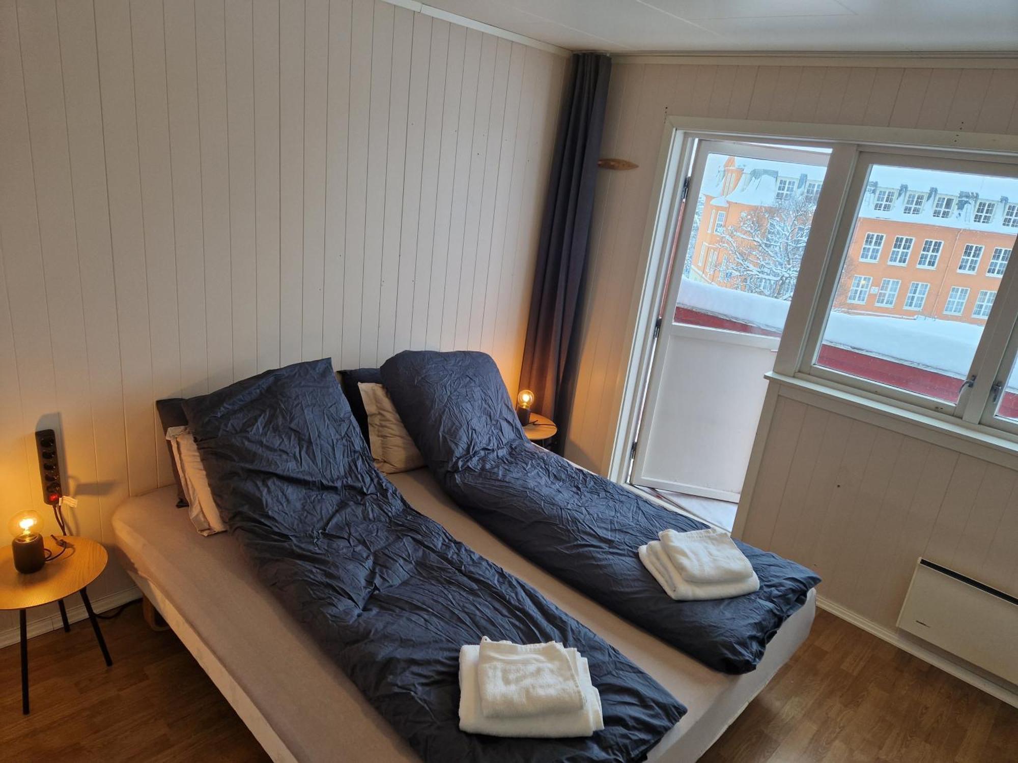 Semi-Detached House Downtown Apartment Tromso Exterior photo