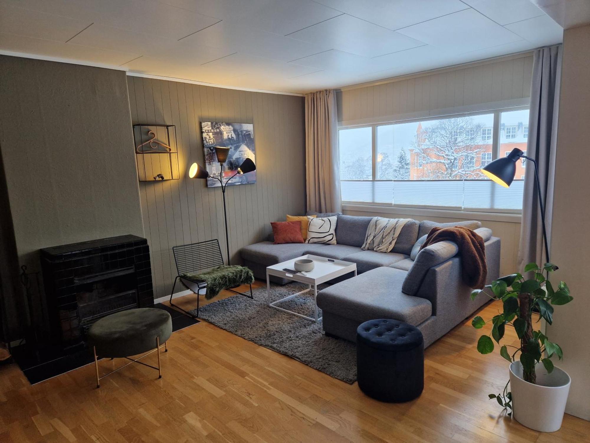 Semi-Detached House Downtown Apartment Tromso Exterior photo